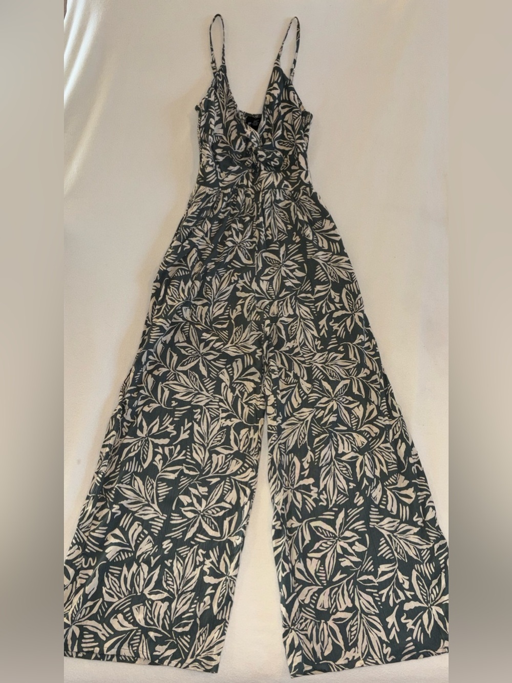Angie Sage and Cream Leaf-Print Wide-Leg Jumpsuit Small